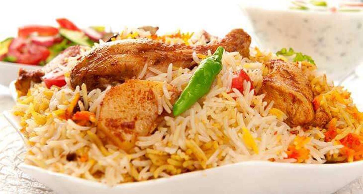 Hyderabadi Chicken Dum Biriyani (Half plate) - Biryani menu item